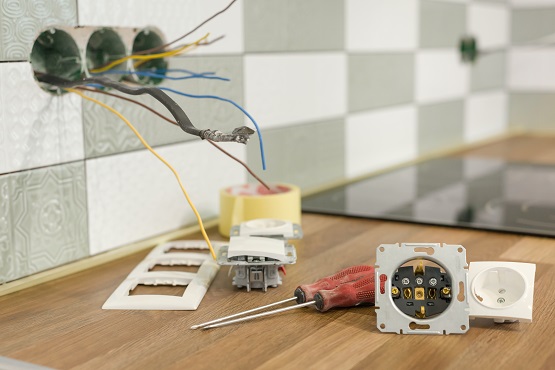 reparatie inlocuire montaj intrerupatoare bucuresti